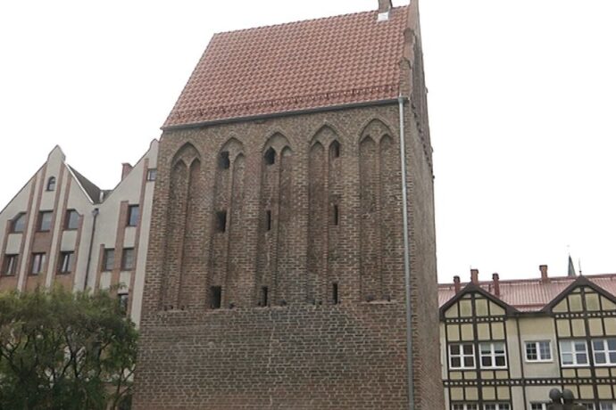 Baszta Lontowa na koniec miesiąca