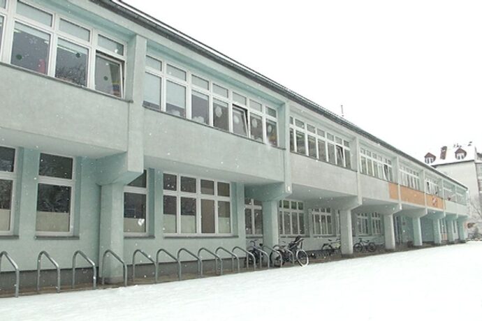 O realizacji zadań oświatowych na komisji