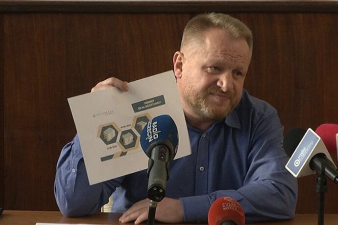 Jacek Woźniak ostro o Witkowicach. Prezes KTBS odpowiada