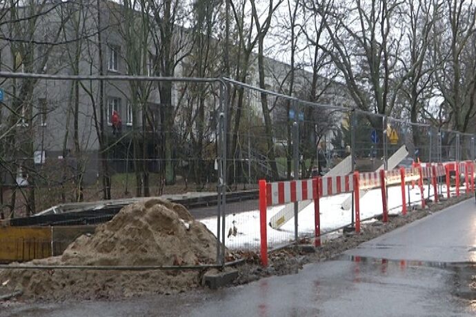 Budowa ścieżki na Kanale Drzewnym zgodnie z planem