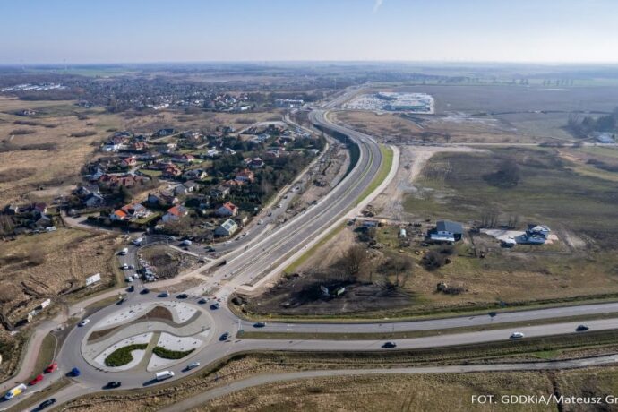 W Kołobrzegu jedziemy już dwiema jezdniami nowej DK11