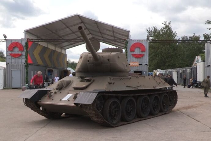Rozpoczął się Międzynarodowy Zlot Historycznych Pojazdów Wojskowych i Samolotów