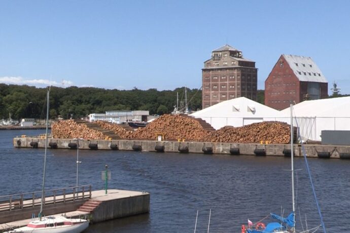 Port na fali