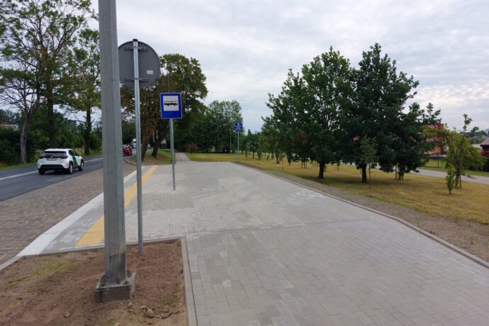Zatoka autobusowa przy Osiedlu Sienkiewiczowskim