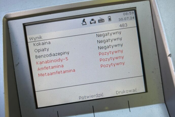 Prowadził pod wpływem narkotyków i bez uprawnień