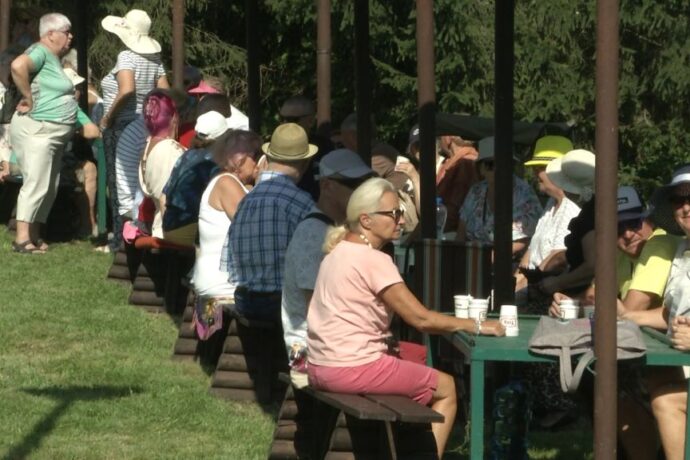„Piknik dla Sąsiada” z seniorami