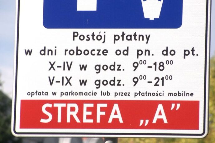 Od dzisiaj skraca się czas za płatne parkowanie