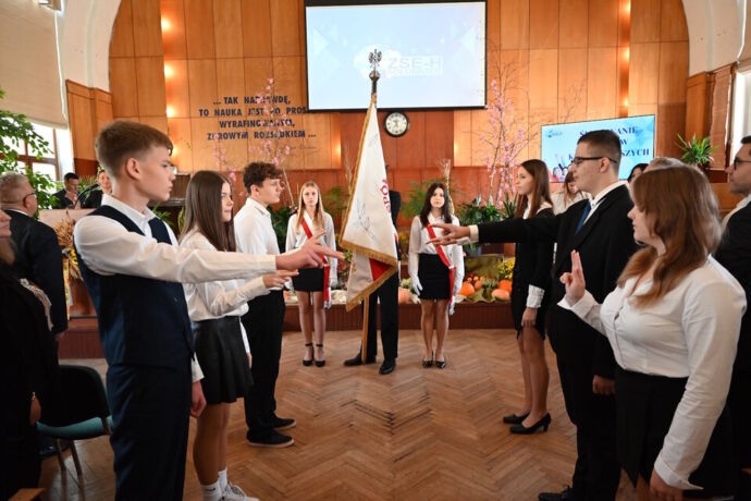 Dzień Edukacji Narodowej i ślubowanie pierwszoklasistów w „Ekonomie”