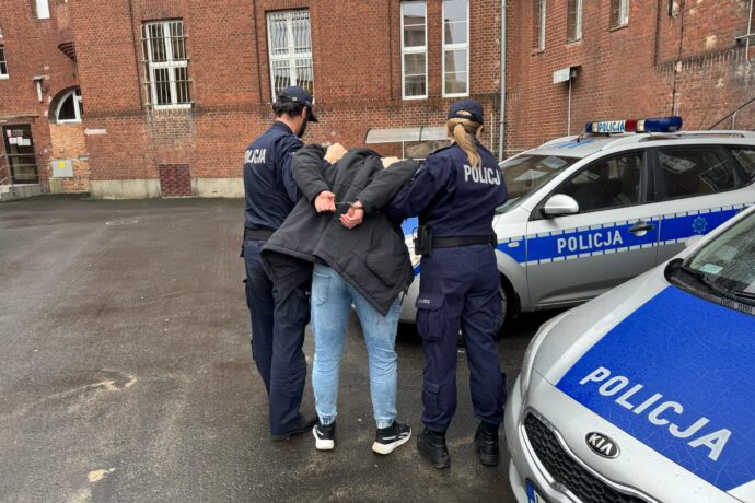 „Bezpieczny powiat” – 12 dzielnicowych wzięło udział w działaniach na terenie powiatu kołobrzeskiego