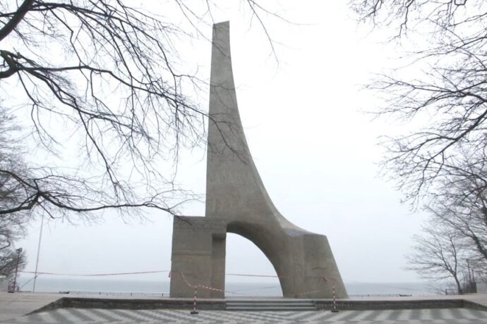 Pomnik Zaślubin po remoncie