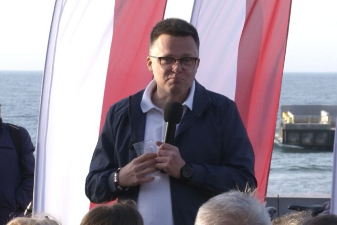 Kampania wyborcza Szymona Hołowni z pierwszą pomocą w tle