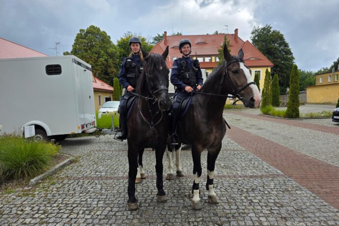 Patrol konny na terenie powiatu