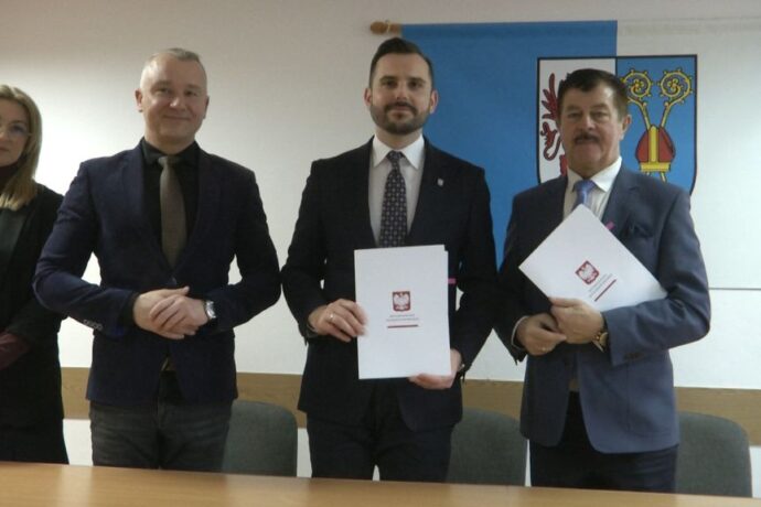 Nowa linia autobusowa w powiecie – umowa podpisana