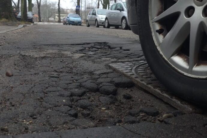 Ruszyła naprawa szkód po zimie