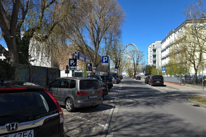 Przy ulicy Portowej znikną miejsca parkingowe