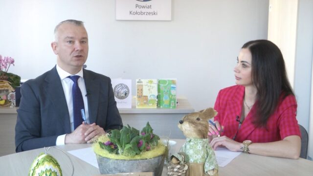 Rozmowy z widokiem na powiat – (wideo)