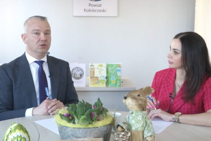 Rozmowy z widokiem na powiat – (wideo)