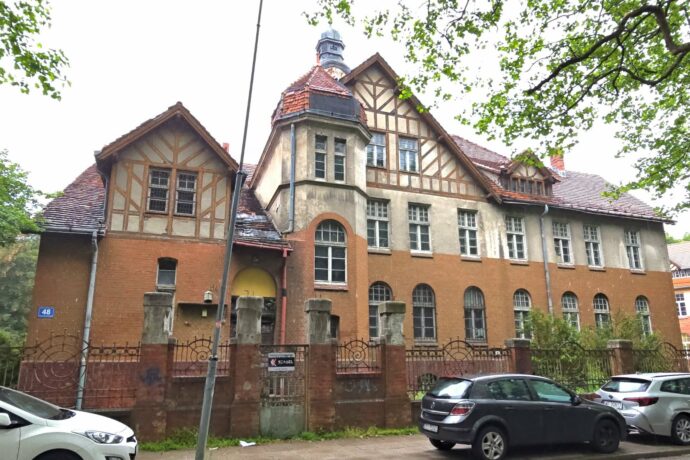 Co z budynkiem przy Łopuskiego 48?