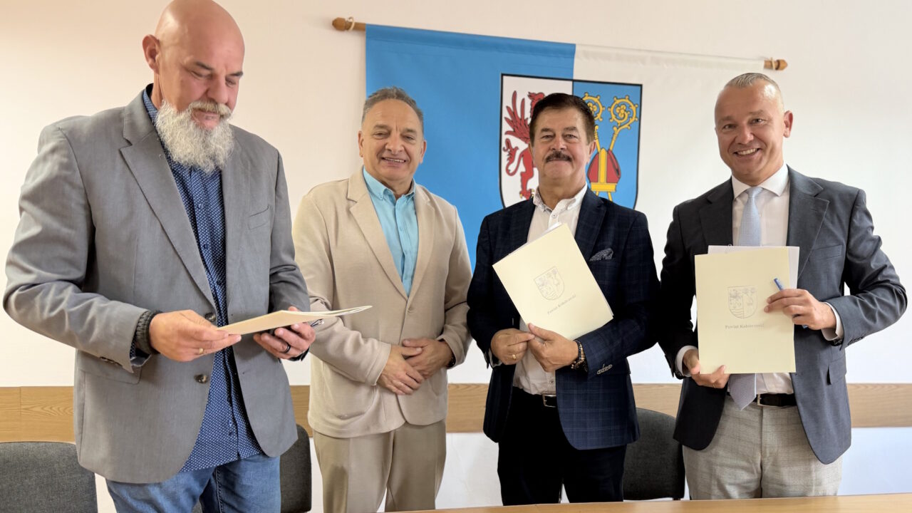 Umowa na remont drogi na odcinku Kołobrzeg-Korzystno podpisana