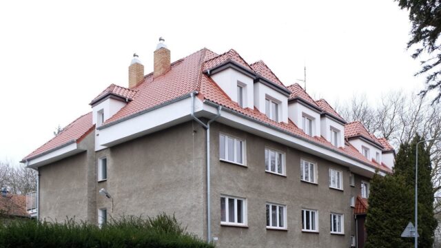 Dach internatu przy Koperniku do remontu