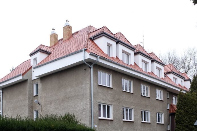 Dach internatu przy Koperniku do remontu