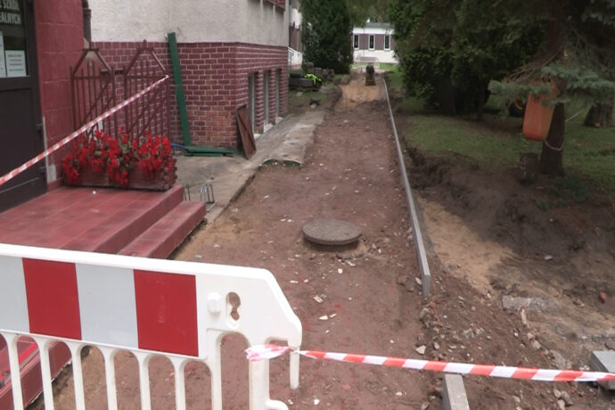 Modernizacja chodników przy „Medyku”