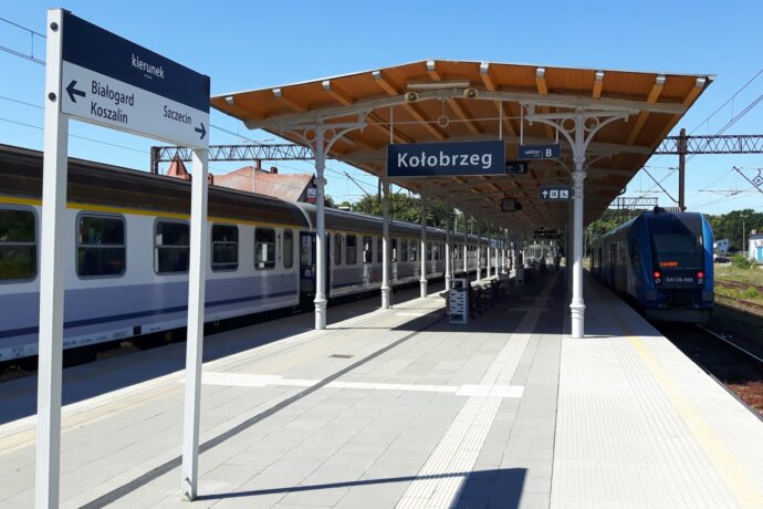 Sprawniejsze i bezpieczniejsze podróże między Białogardem a Kołobrzegiem. Wznowienie prac na linii kolejowej nr 404