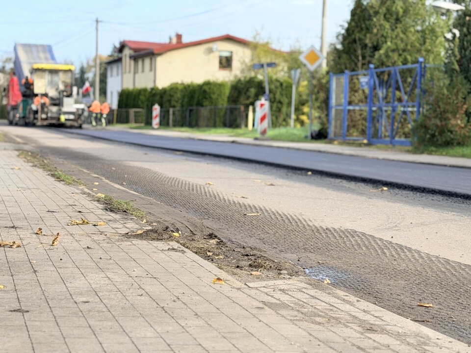 Prace na drodze Korzystno-Kołobrzeg